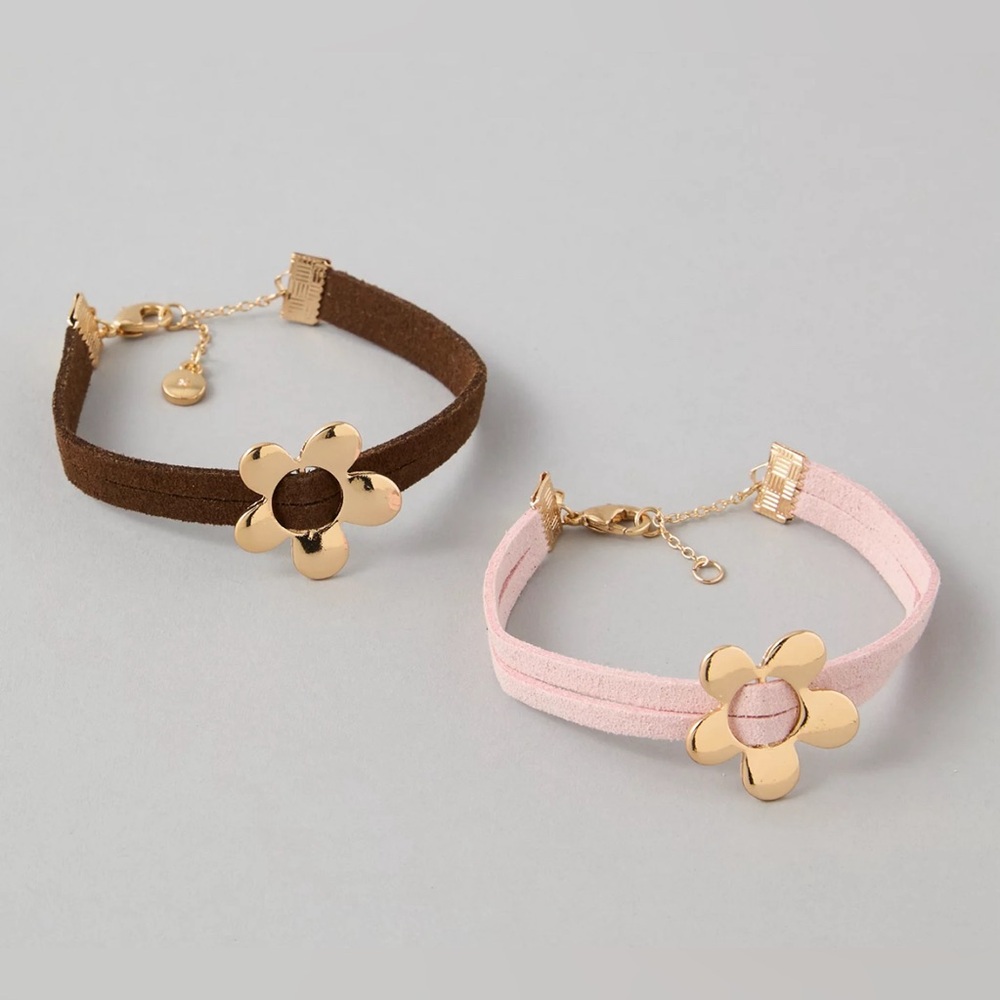 NWT!! American Eagle 2-Pack Resin Daisy Friendship Bracelet